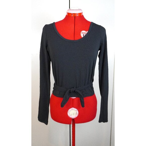 lululemon athletica Tops - Lululemon "It's a Tie" Long Sleeve in Black
